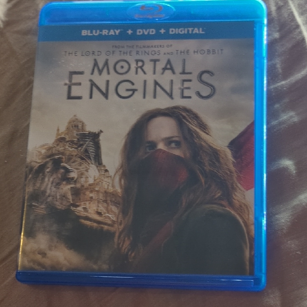Mortal Engines Blu-ray + DVD + Digital USED